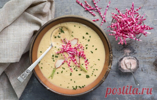 Десять летних супов, которые стоит попробовать Лето — это отличный повод внести немного разнообразия в свой привычный рацион. Если в этом сезоне вы еще не пробовали по-настоящему летние супы, то самое время это исправить.