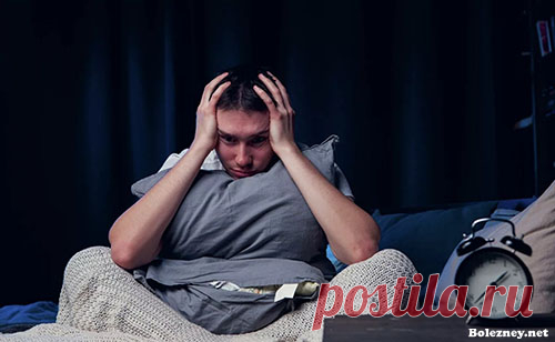 Стресс и бессонница - есть ли связь? Разбор влияния стресса на сон и наоборот Существует тесная связь между стрессом и сном. Стресс негативно влияет на качество сна, а недостаток сна приводит к продолжительным проблемам здоровья. Ритм современной жизни часто приводит к стрессу. Негативные моменты нарушают работу нервной системы.