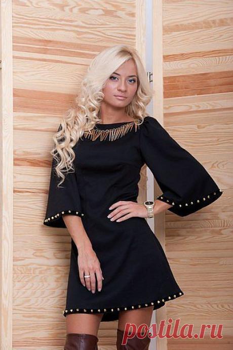 В НАЛИЧИИ!!! Платье размер: 42-44 фр.трикотаж 1300руб.