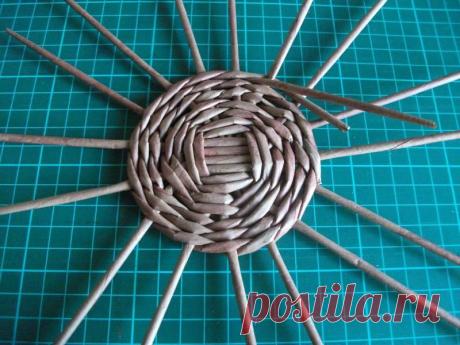 Плетение из газет корзины для начинающих.Мастер класс.