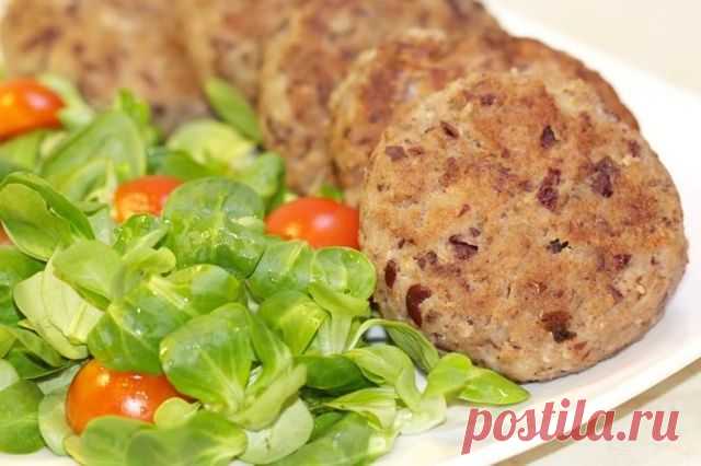 КОТЛЕТЫ ИЗ ФАСОЛИ И МЯСА