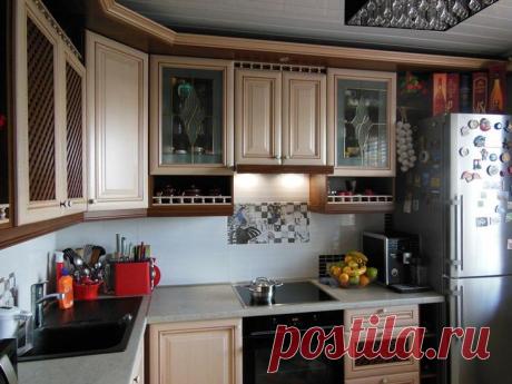 Люблю я свою кухню и всё тут Размер: 9,2 метра. Девиз: Люблю я свою кухню и всё тут Заказывали кухню два года назад. Понравились нам с мужем кухни фабрики ЗОВ. Остановились на фасадах рамочный МДФ двух цветов – молочный и орех. О...