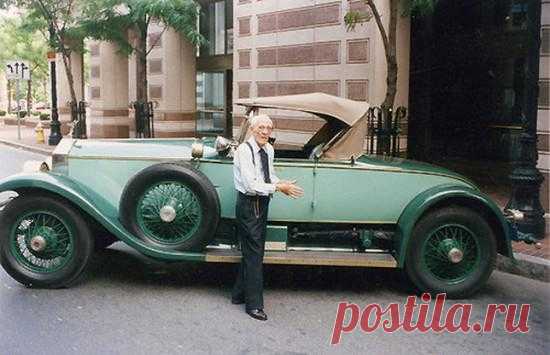 Британец Аллен Свифт на протяжении 82 лет управлял одним автомобилем. Это Rolls-Royce Picadilly P1 Roadster 1928 года выпуска, приобретенный для него его отцом…