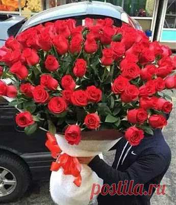 БУКЕТ ОТ ЛОРОЧКИ
