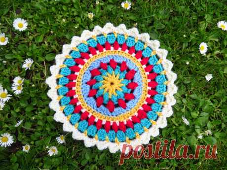 Bunny Mummy: Petals and Puffs Mandala Tutorial