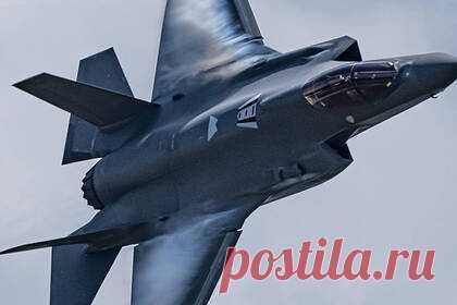 США заявили об осведомленности России в бреши американского ядерного щита. Россия осведомлена в слабой защищенности ядерного щита США и задержке с применением бомб. В публикации утверждается, что Вашингтон располагает ядерными бомбами свободного падения, однако Москва осведомлены, что они слабо защищены в хранилищах и при авиадоставке к цели.