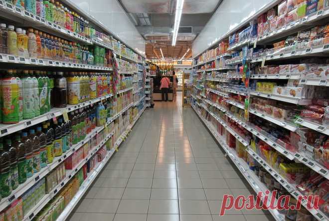 В РФ магазины начнут продавать просрочку Сейчас компания прорабатывает механизм действия инициативы и ищет заинтересованных в ней лиц.