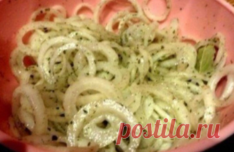 Маринованный лук для шашлыка, салатов и просто с хлебом покушать