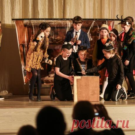 🎭 Школа театрального искусства для детей и подростков
💃 Опытная команда 🤩 Индивидуальный подход 🥳 Мероприятия
🌍 Город Самара ул. Льва Толстого, д. 94 📞 +7(927)207-07-20