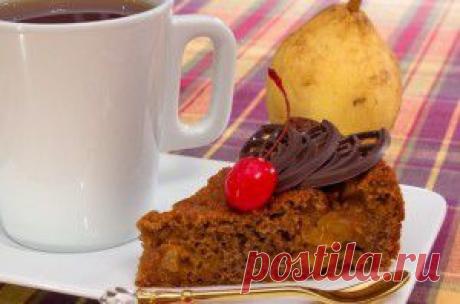 Шоколадный пирог с карамелизированными грушами