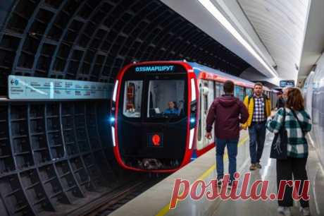 Американец восхитился красотой и чистотой московского метро. Гражданин США заявил, что в Америке грязное метро с кучей мусора и бомжами.