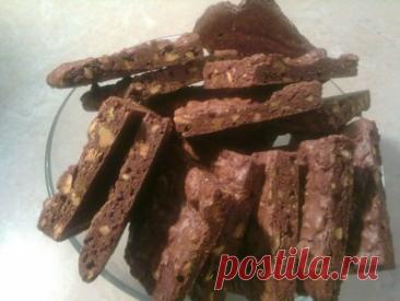 Шоколадное печенье с фисташками : Выпечка сладкая