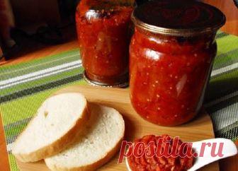 Болгарский соус «Лютеница» — вкуснятина на хлеб или к мясу Ингредиенты (на 3 банки по 0,5 л):

баклажан — 0,5 кг
болгарский красный перец — 1 кг
перец чили — 1 штука
помидоры — 0,5 кг
чеснок — 2 зубчика
сахар — 45 гр
соль, перец по вкусу

 
 
 


растительное…