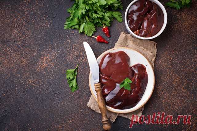 10 продуктов, которые сгущают кровь. С чем быть осторожнее? ​Какие продукты увеличивают вязкость крови и повышают ее свертываемость? Что придется исключить из рациона, чтобы избежать образования тромбов?