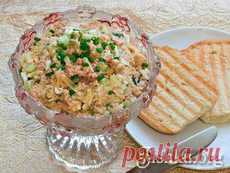 Салат из печени трески (со свежим огурцом) - Рецепт с фото