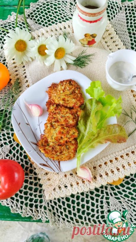 Кабачковые оладьи с ветчиной и сыром. Предлагаю приготовить очень вкусные кабачковые оладьи с сыром и ветчиной. Такой вариант полюбился всей нашей семье в прошлом году и остаётся в фаворитах до сих пор. Попробуйте как это вкусно!!!