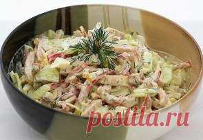 К Новому Году - 9 вкусных салатов
Подборка:
1. Салат вкусненький с сухариками.
2. Салат с копченым сыром.
3. Хрустящий салат с ананасами и курицей.
4. Салат из пекинской капусты с курицей.
5. Итальянский салат с ветчиной, сыром и овощами.
6. Салат с яйцом и ветчиной.
7. Салат с курицей, фасолью и сыром.
8. Быстрый салат с фасолью и крабовыми палочками.
9. Салат с корейской морковкой.
1. Салат с сухариками 
Огурец свежий большой — 1 шт.
Грудка куриная отварная (или куриная ветчина) — 250 г