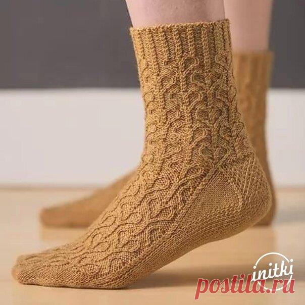Вязаные носки «Love Needs a Heart» | Магазин пряжи iNitki | Дзен