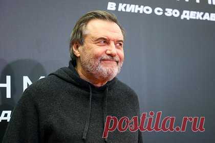 Алексей Учитель решил выйти из Российского оскаровского комитета. Народный артист России, режиссер Алексей Учитель вышел из Российского оскаровского комитета. Кинодеятель поведал, что президиум Киноакадемии никак не отреагировал на его просьбу собраться вместе и выработать общую позицию. Учитель добавил, что о своем решении выйти из комитета организации он оповестил коллег.