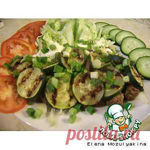 Салат с куриной печенью и цуккини - кулинарный рецепт