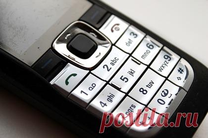 Первое в мире SMS-сообщение продадут на аукционе за 225 тысяч долларов. Первое в мире SMS-сообщение продадут на аукционе за 225 тысяч долларов. Британский оператор сотовой связи Vodafone создал реплику в формате невзаимозаменяемого токена (NFT) с текстом «Merry Christmas». Вырученные от продажи деньги будут направлены в Агентство ООН по делам беженцев (The UN Refugee Agency).