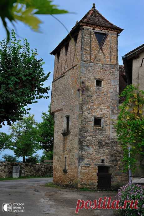 Рокамадур - деревня на уступах скалы. Франция - Путешествуем вместе