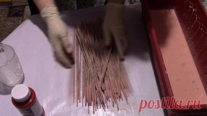 ОКРАШИВАЮ ГАЗЕТНЫЕ ТРУБОЧКИ В ПЕРСИКОВЫЙ ЦВЕТ
автор:
ПЛЕТЕНИЕ С ЛЮБОВЬЮ из газетной бумаги
#покраска_пв