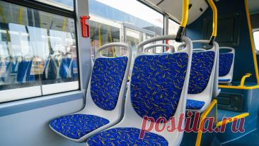 В Хабаровске девушка распылила перцовый баллончик в лицо водителю автобуса. В Хабаровске водитель автобуса поспорил с женщиной, не уступившей ему дорогу, и получил ожог глаз от перцового баллончика. Об этом сообщается в Telegram-канале &quot;Сводка Хабаровск&quot;. Инцидент произошел в Центральном районе города. ...