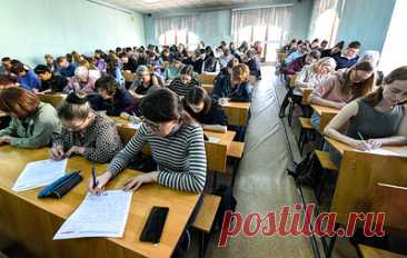 БФУ им Канта собрал представителей 100 стран на онлайн-интенсив по русскому языку. Мероприятие ориентировано на разные уровни владения русским языком - начальный, средний и продвинутый