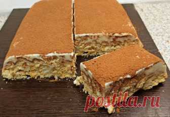Приготовление такого вкусного и нежного торта займет у Вас минимум времени. Для его приготовления понадобится достаточно простой и доступный набор продуктов. Попробовав такую выпечку, Вы испытаете истинное наслаждение вкусом. 400 грамм соленого печенья крекер (я брала «рыбки») 500-600 грамм...