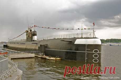 По информации от научного сотрудника Музея истории Военно-морского флота в парке "Северное Тушино" Сергея Антонова, в ближайшее время планируется реконструкция музея-подводной лодки Б-396. Чтобы 
восстановить внешний вид подводной лодки, сотрудники музея планируют пригласить специалистов из Северодвинска и Санкт-Петербурга. Работы также проведут внутри корпуса — обновят электрические сети и внутренние инженерные коммуникации.

Историческая справка ПЛ Б-396 - 
https://www.de...