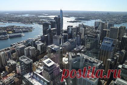 Цены на бензин в Австралии рекордно выросли из-за санкций против России. Цены на бензин в Австралии рекордно выросли за последние 8 лет из-за санкций, введенных западными странами против России. Об этом свидетельствуют данные австралийской Государственной комиссии по защите конкуренции и прав потребителей (ACCC). В крупнейших городах стоимость бензина достигла 1,82 австралийских доллара.