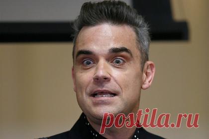 Робби Уильямс рассказал о нанятом для его убийства киллере. Британский певец Робби Уильямс рассказал о нанятом для его убийства киллере. Артист заявил, что его хотели убить, когда он был на пике славы. По словам Уильямса, друзья помогли избежать ему смерти, однако все эти годы он никогда публично не говорил о том случае. Артист пояснил, что такое случается, когда ты знаменит.