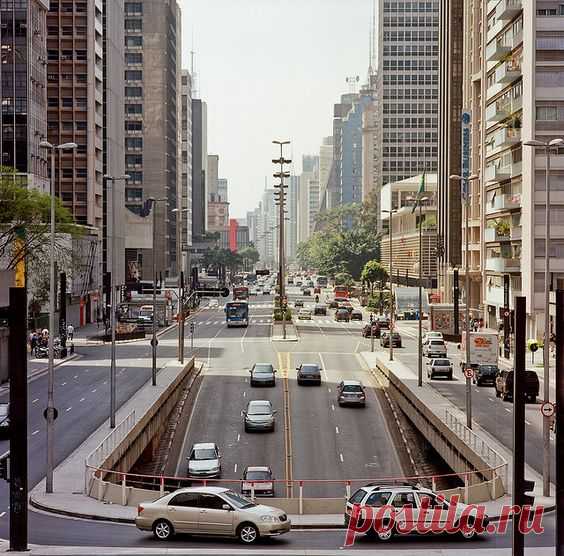 Avenida Paulista São Paulo Brazil
flickr от pedro kok   |   Pinterest • Всемирный каталог идей