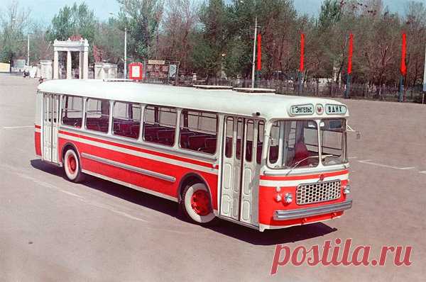 10 фотографий с грузовиками и автобусами времен СССР | Все о грузовиках – Trucksplanet | Яндекс Дзен
