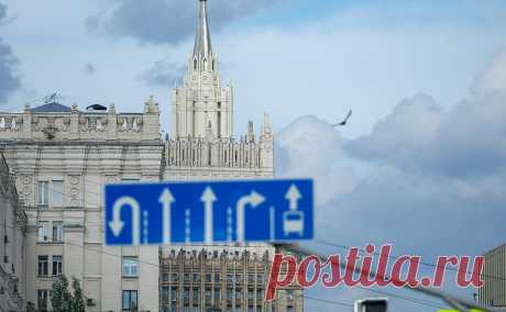 МИД гарантировал, что у России есть возможность «вразумить» Запад. Россия обладает военно-техническими средствами для вразумления Запада, заявил в интервью ТАСС замминистра иностранных дел России Сергей Рябков.