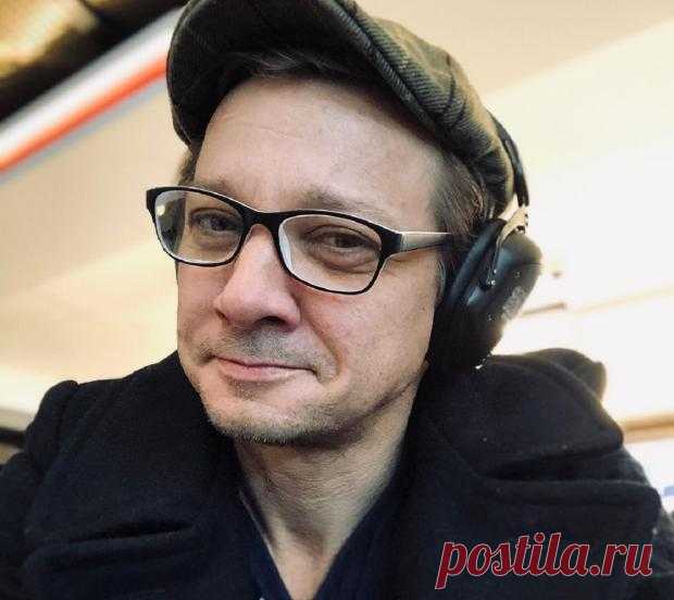 Джереми Реннер в юности: актер показал каким был до того как стал звездой