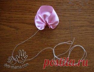 Розы из лент