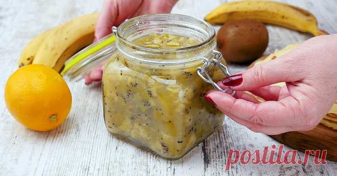 Мгновенный конфитюр из киви и банана! Кусочки фруктов так и тают во рту... Это тебе не варенье с прошлого года.