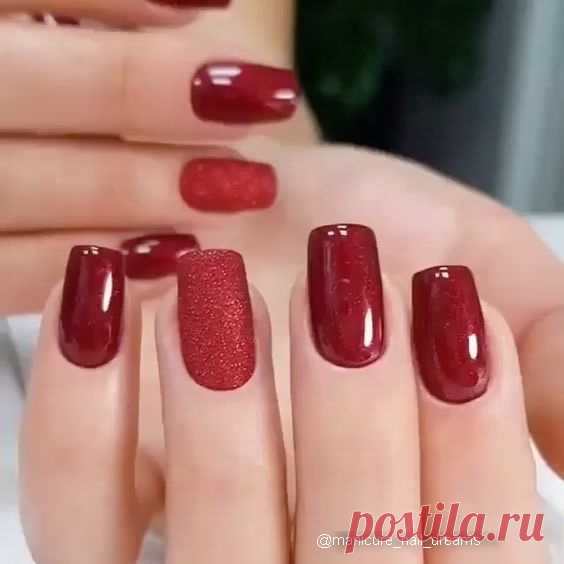 Бордовый дизайн ногтей