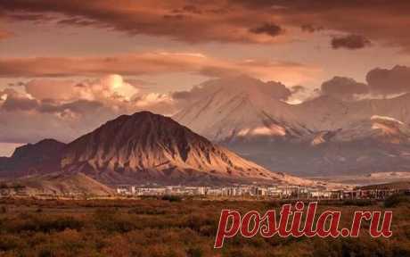 Պարսկահայք, սիրահարվել եմ քեզ։😊
Ջուղայի հեռուները հայոց լեռների գրկում։