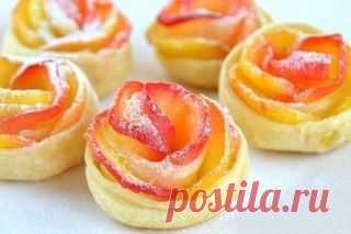 слойка с яблоками