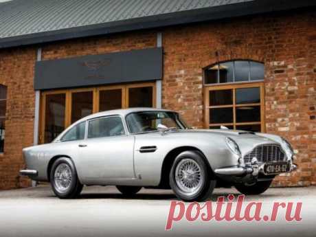 Aston Martin DB5 Джеймса Бонда был продан на аукционе . Тут забавно !!!