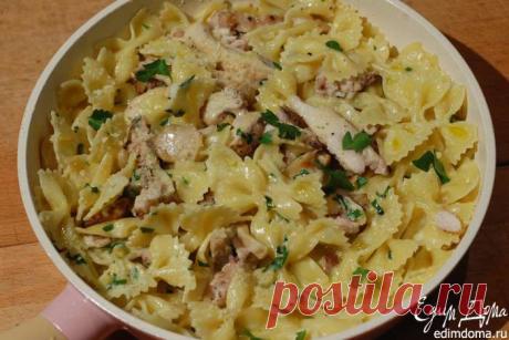 Паста с курицей и белыми грибами - видеорецепт | Кулинарные рецепты от «Едим дома!»