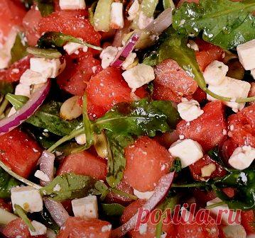 Салат с арбузом — роскошный салат, в котором неожиданное сочетание вкуса и аромата