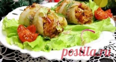 Сытные и ароматные рулеты получаются не только из мяса. Из рыбы получаются не менее вкусные, причем из простых сортов рыбы. Сегодня у меня рулеты из филе минтая с квашеной капустой, яблоком и изюмом. Такие аппетитные и красивые рулетики можно и на праздничный стол приготовить. Тем более они универсально вкусны и в горячем, и в холодном виде. Необходимые ингредиенты два филе минтая; 80 грамм квашеной капусты; половинка репчатого лука; половинка яблока одна столовая ложка из...