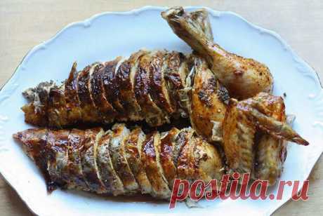 (1) Курица с картофелем и грибами - БУДЕТ ВКУСНО!
                                             - 26 ноября
                                             - 43899080909 - Медиаплатформа МирТесен Курица, без сомнений, является самой работящей птицей в кулинарии. Области применения безграничны, а вкус чист и нежен. Вы, вероятно, успели заметить, что курица горячо любима и мной, о чем говорит большое количество рецептов с ней на сайте. Мой самый любимый способ приготовления — за...