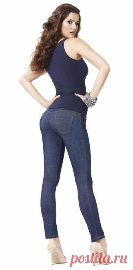 Marilyn Леггинсы с эффектом push up (Jeans push up 180 
Состав: хлопок 75%, полиамид 20%, эластан 5%
Подобрать размер
3 295 › 2 635 руб.
Вы экономите: 660 руб.
Плотные (180 ден) &quot;джинсовые&quot; леггинсы с эффектом push-up: благодаря специальным анатомическим вставкам они приподнимают ягодицы, придавая им красивый и упругий вид. Модель имеет широкий пояс-резинку и два накладных кармана, все прострочки выполнены контрастными нитками.