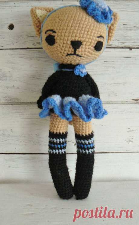 Kuscheltiere - gehäkelte Ballerina-Kätzchen Kathy - ein Designerstück von ta-sign bei DaWanda