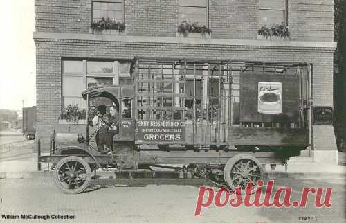 Camion bianco intorno al 1915, dato a Bill dal bianco Trucks.